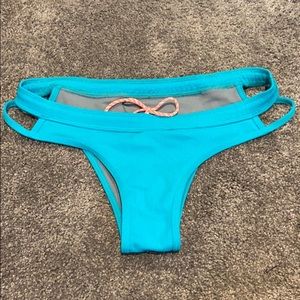 NWOT Jolyn Kyle Bottoms